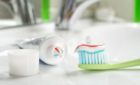 按不同目的介绍牙膏的推荐的19选美白或者牙周病预防