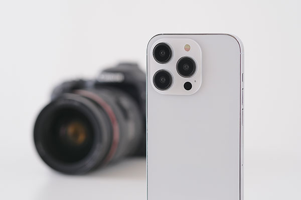 与单反和微单相机的不同智能手机的不同？