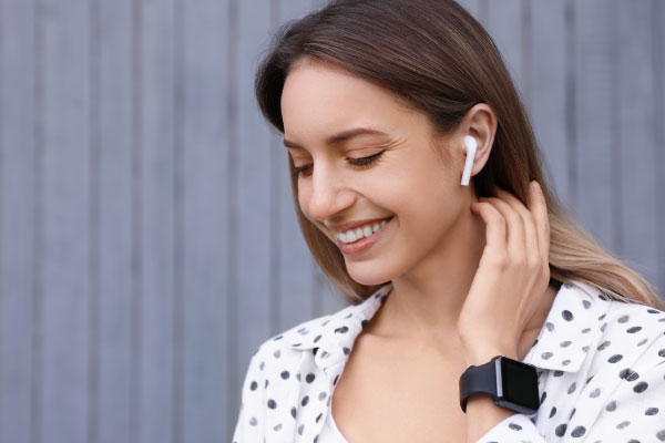 无手工入耳式耳机选法容易处理的无线电(Bluetooth)型便利