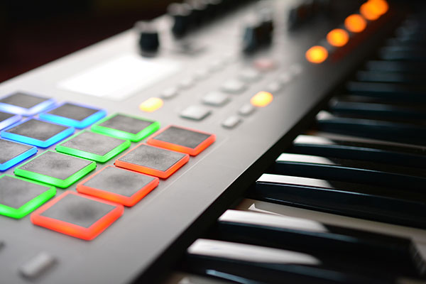 MIDI键盘选法遥控器功能