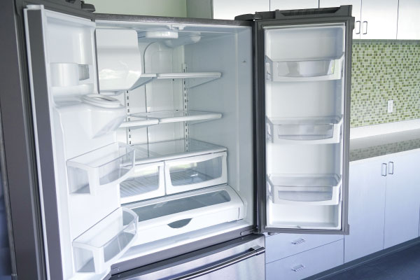 根据漂亮的冰箱的选法人数以及生活方式选容量
