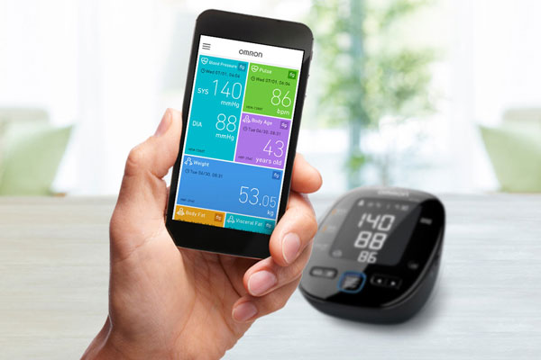 被检查血压计选法简便可以健康管理的智能手机联合功能