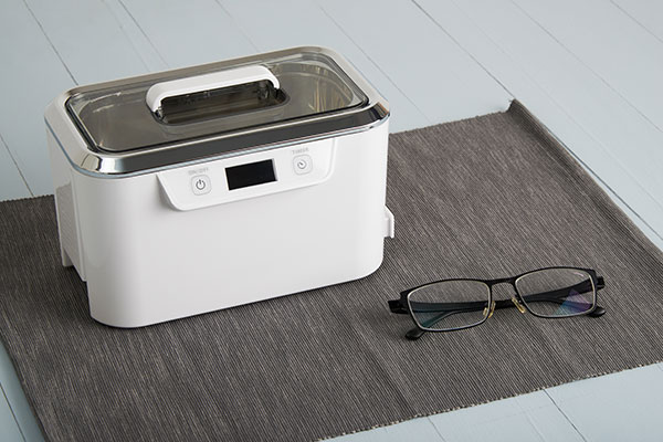 超声波冲洗机的推荐的9选眼鏡以及手表的保养交给你| BicCamera.com